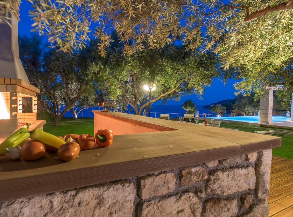 קרי Avra Luxury Villa & Spa חדר תמונה