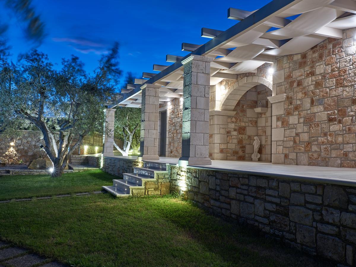קרי Avra Luxury Villa & Spa מראה חיצוני תמונה